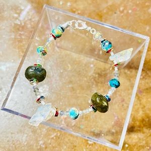 Crystal Gem Labradorite Bracelet